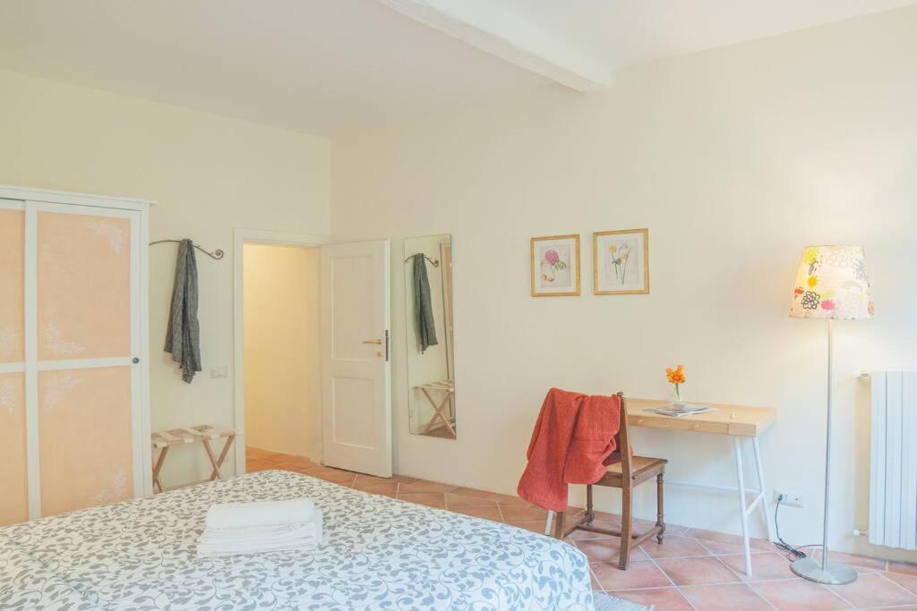 Apartamento Cozy Macci Flat 4 People Near Santa Croce Square *